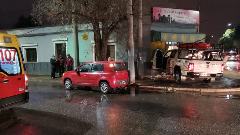 " Venía muy rápido y sin sirena", dijo el conductor del auto involucrado en el accidente.