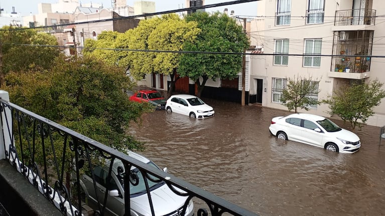 27 de marzo. En la zona norte de Córdoba cayeron 60 mm en 45 minutos. Foto: Gabriel Fenoglio.