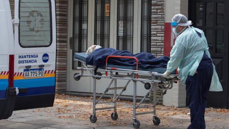 471 pacientes están internados en camas críticas de la provincia. 