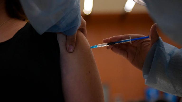 53 farmacias comenzarán a vacunar en Córdoba.