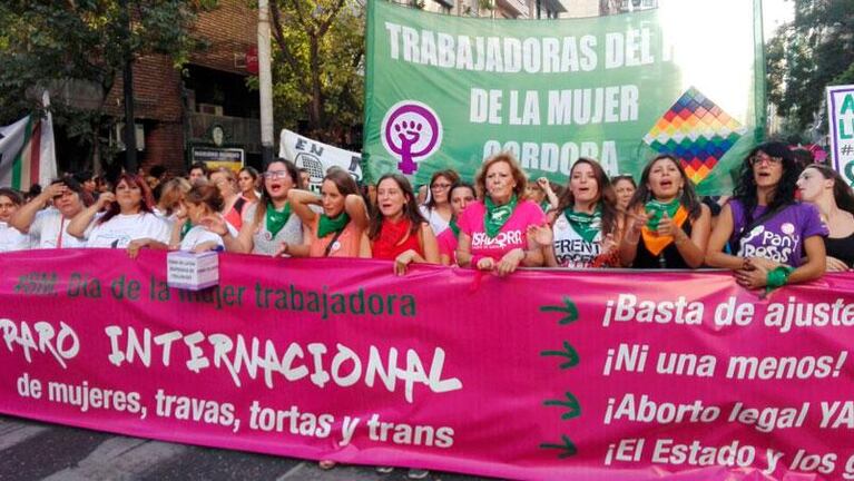 #8M: una multitud marchó y reclamó en Córdoba