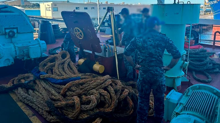 900 kilos de cocaína en un barco que zarpó de Argentina. 