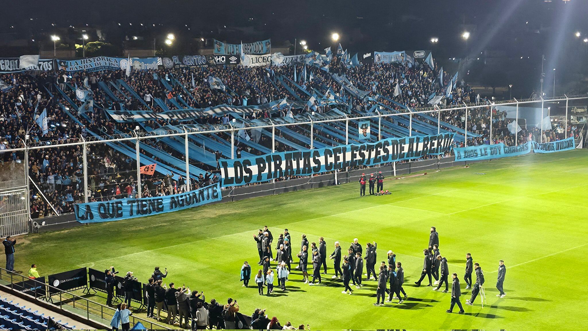 El banderazo de Belgrano en Alberdi en la previa de la final con River.