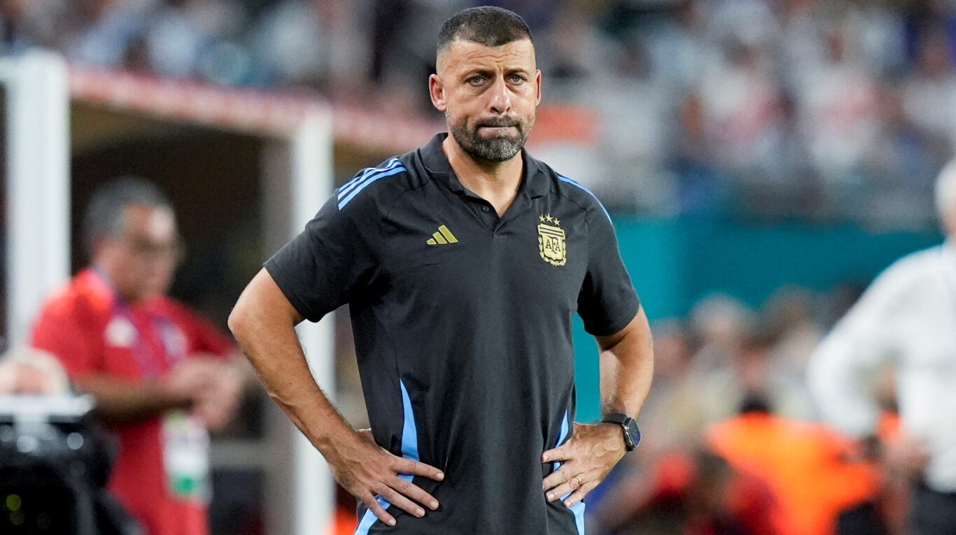 Walter Samuel dejará el cuerpo técnico de la Scaloneta. (Foto: AP).