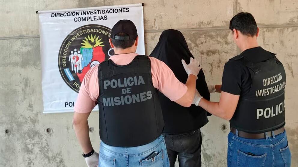 Acusado de abusar de las hijas de su expareja, un excomisario se entregó tras 11 días prófugo