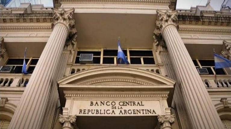 A cuánto llegaría el dólar en 2023: las proyecciones oficiales y el rol del balotaje