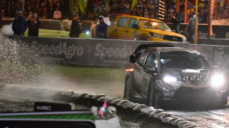 A fondo: Tanak no se guardó nada en el inicio y fue el más rápido.