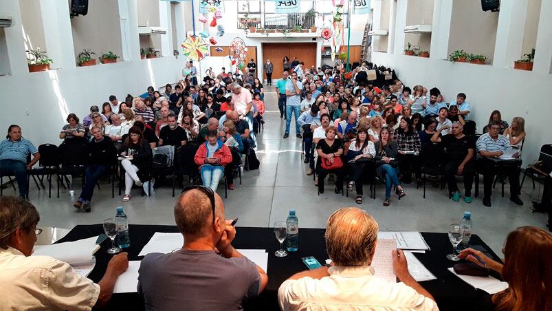 A la asamblea asistieron representantes de todos los puntos de la provincia.