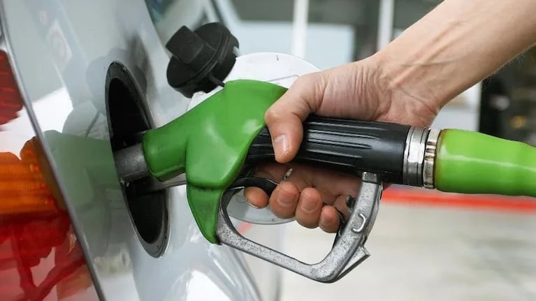 A partir del 23 de junio quienes carguen nafta o gasoil en YPF podrán hacerlo más barato.