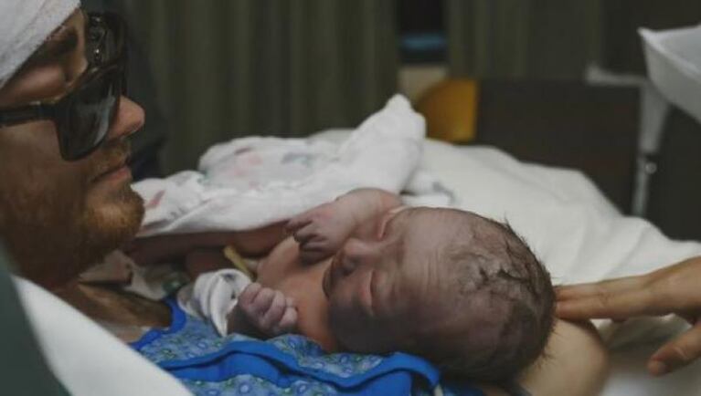 A punto de morir, presenció el nacimiento de su hijo