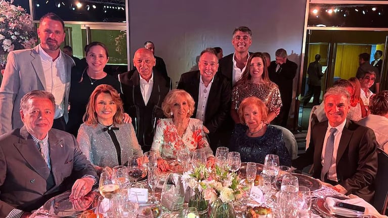 A puro baile Mirtha Legrand celebró el Año Nuevo en Mar del Plata e hizo un pedido a los argentinos