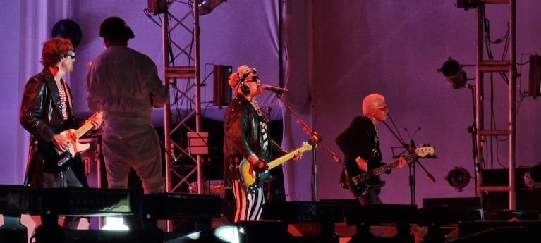 A puro rock, Pity Álvarez hizo delirar a sus fans en el Kempes tras 9 años sin pisar un escenario