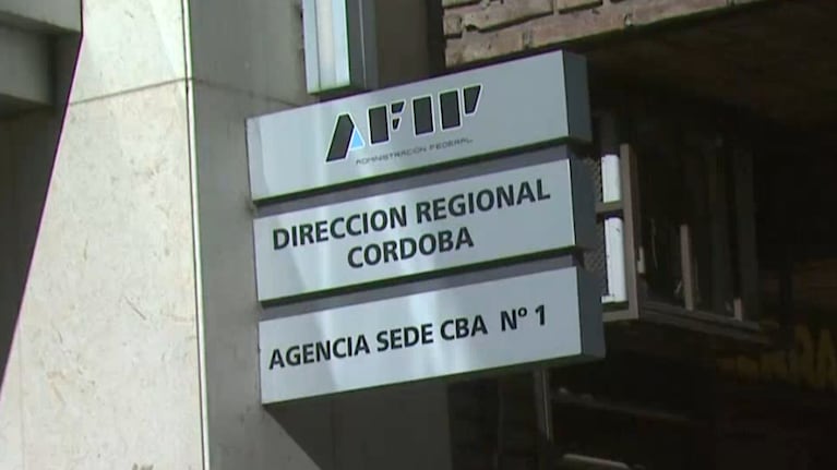 A través de facturas truchas, habrían evadido 470 millones de pesos.