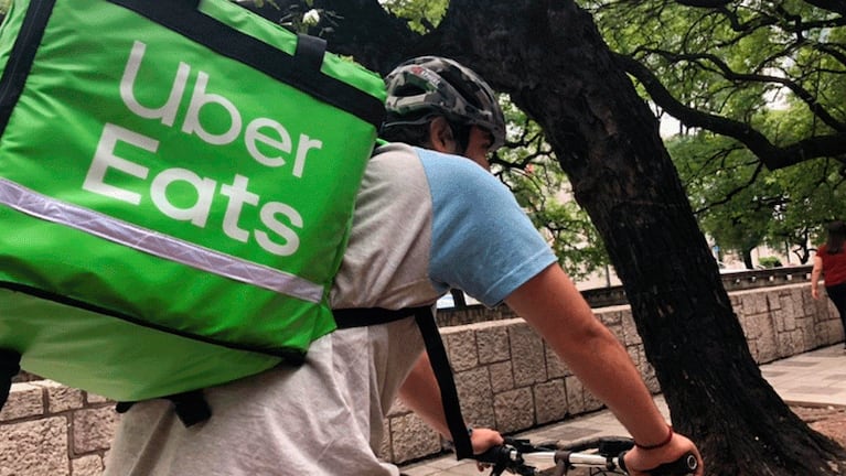 A una semana del debut, le robaron a un trabajador de Uber Eats