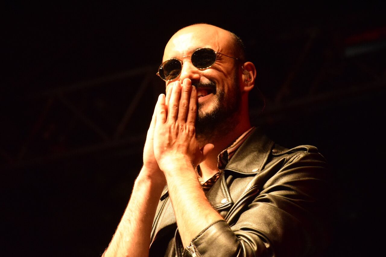 Abel Pintos enamoró a una multitud en Santa María de Punilla. Foto: Dahyana Terradas / ElDoce.tv