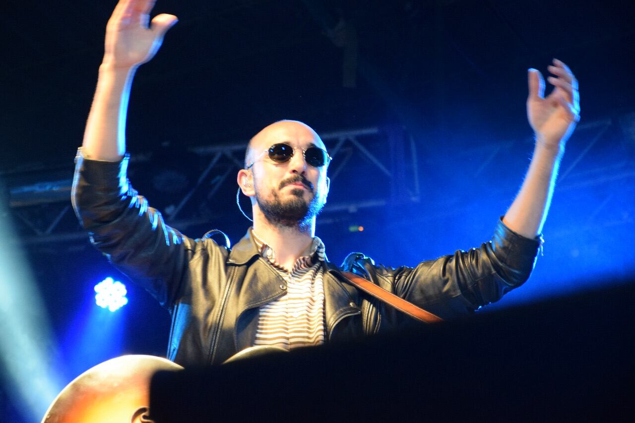 Abel Pintos enamoró a una multitud en Santa María de Punilla. Foto: Dahyana Terradas / ElDoce.tv