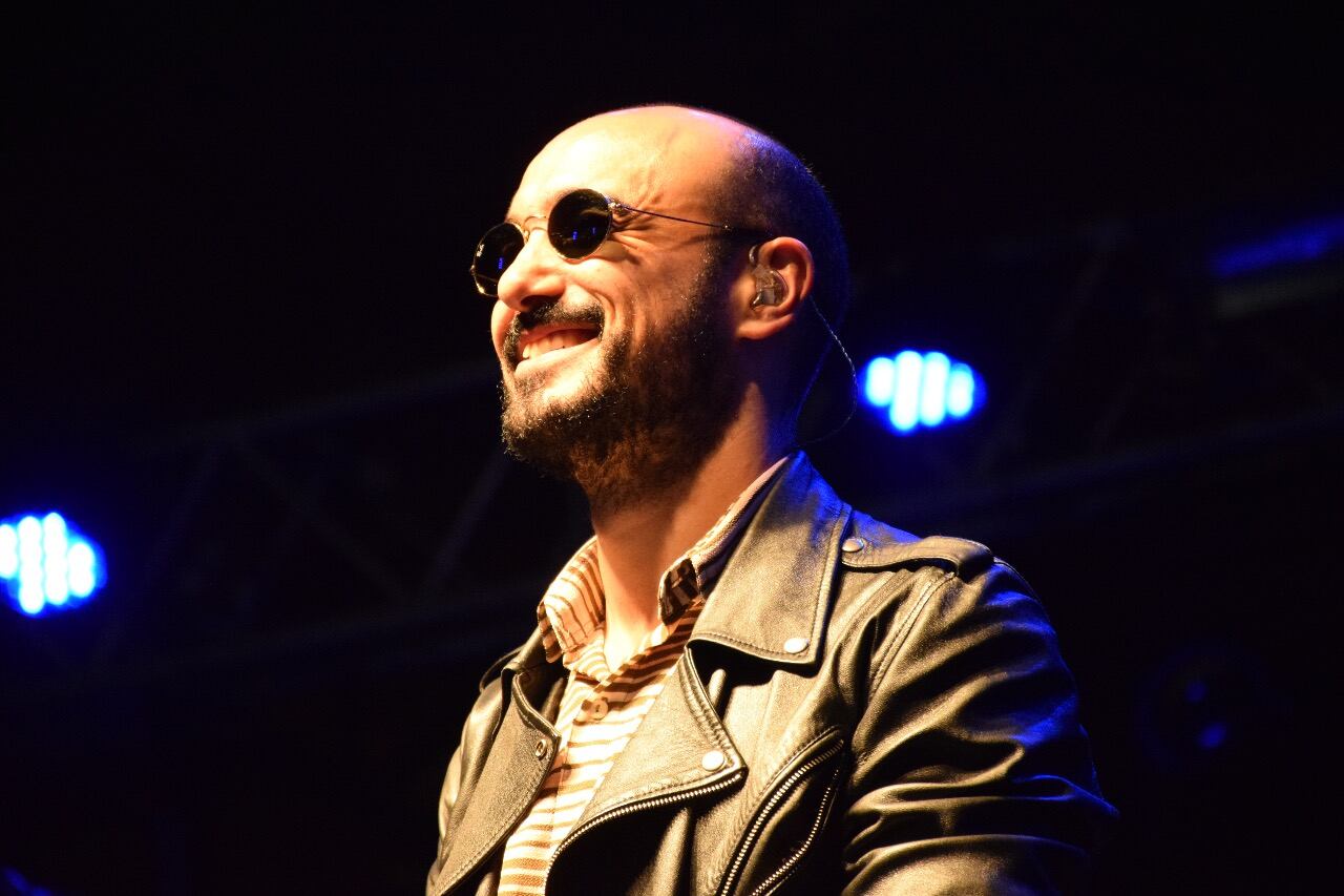 Abel Pintos enamoró a una multitud en Santa María de Punilla. Foto: Dahyana Terradas / ElDoce.tv