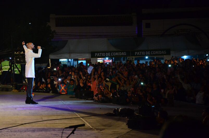 Abel Pintos llenó la Plaza Próspero Molina. Foto: Francesco Trombetta / ElDoce.tv