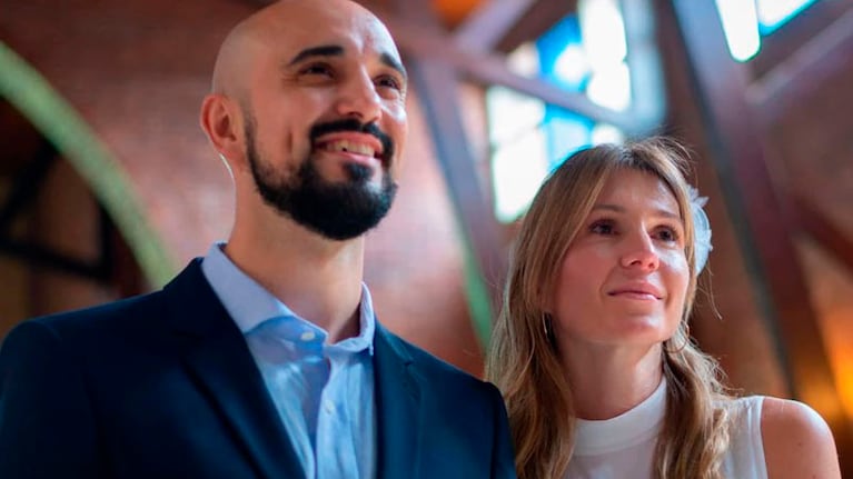 Abel y Mora coronaron su amor después de siete años de relación.