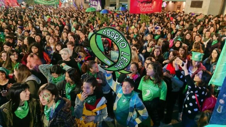 Aborto: nuevo proyecto y multitudinaria marcha en Córdoba