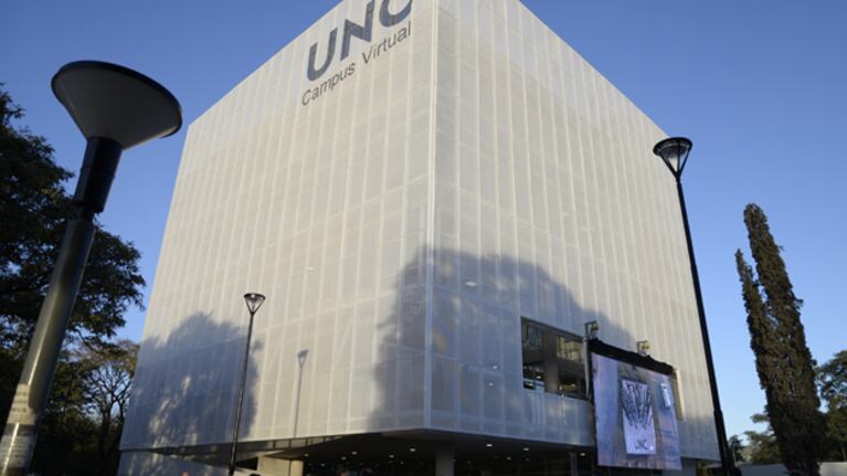 Abrazo solidario en la UNC