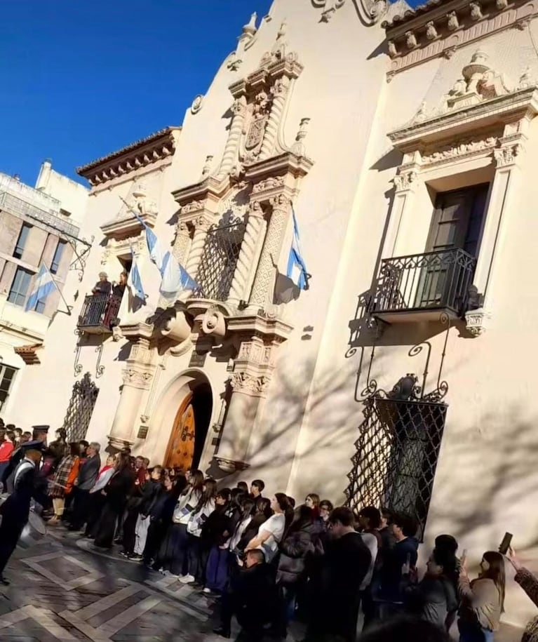 Abren 240 vacantes para estudiar en el Colegio Monserrat en 2027: requisitos, fechas y cómo anotarse