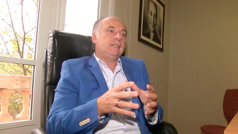 Accastello cruzó las denuncias sobre supuesto enriquecimiento ilícito.