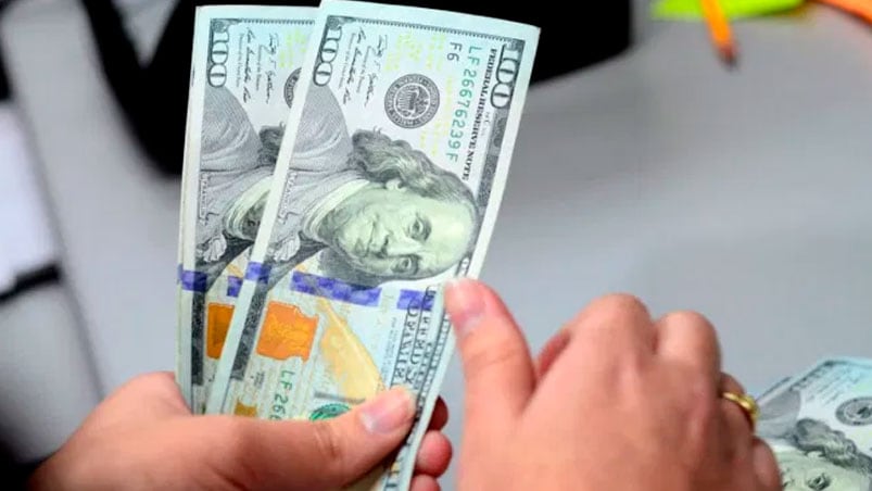 Acceder al dólar ahorro, cada vez más difícil.