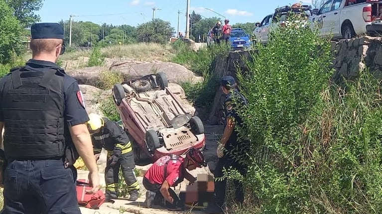 Accidente fatal en el puente Los Cajones - Mina Clavero. (Foto: Policía de Córdoba)
