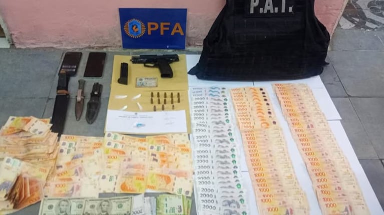 Acusan a ocho policías de quemar a un hombre en un operativo.