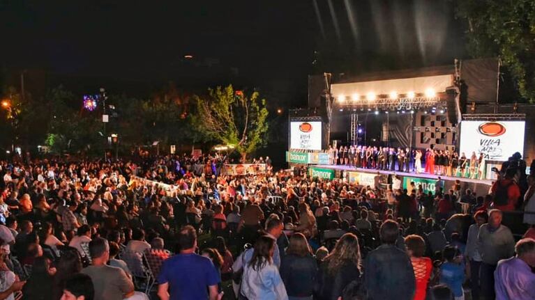 Además del tradicional desfile, hubo shows en los Jardines Municipales.