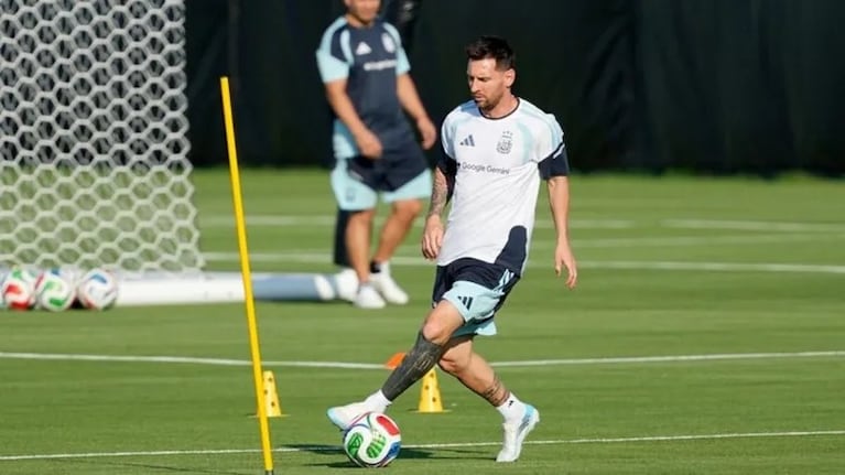 Adidas lanzó los botines que usará Messi en la Copa del Mundo.