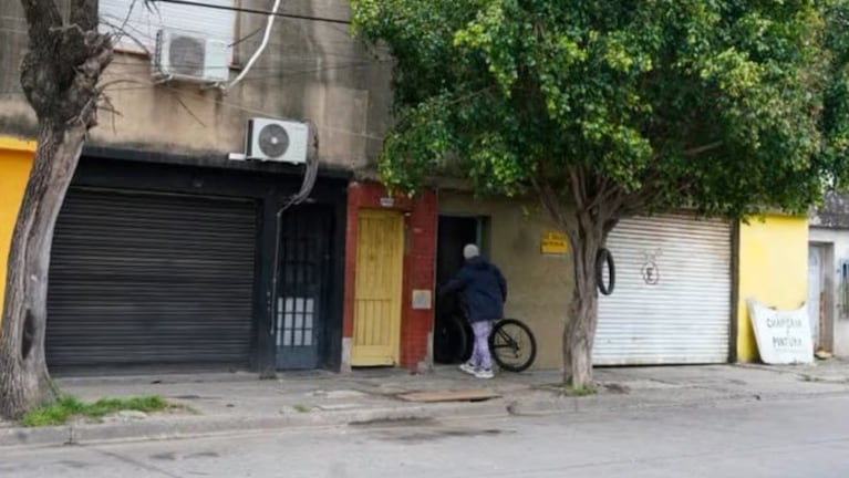 Adolescentes encontraron muerta a su mamá e investigan si fue un femicidio: las pistas