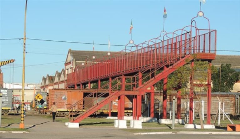 Adónde queda y cómo es San Cristóbal, la pequeña ciudad del horror en la escuela