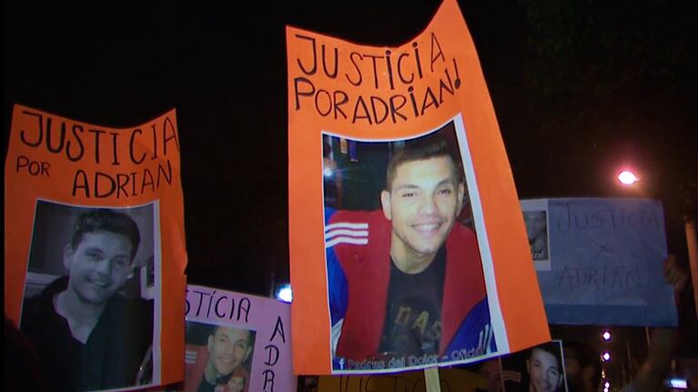 Adrián fue asesinado por ladrones dentro de su casa de Alto Alberdi.