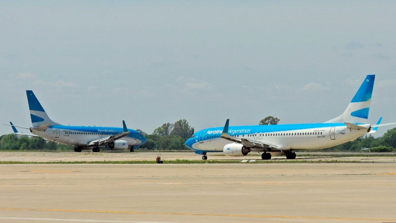 Aerolíneas Argentinas informó que no operará ese día.