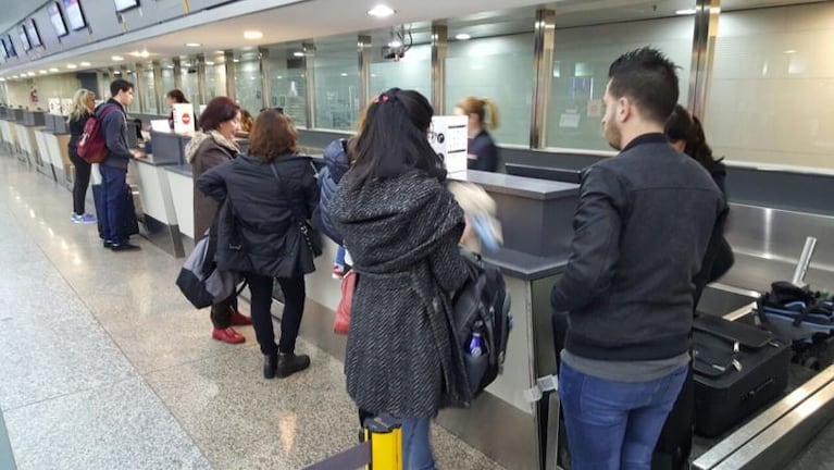 Aeropuertos: se cumple el paro de los controladores aéreos