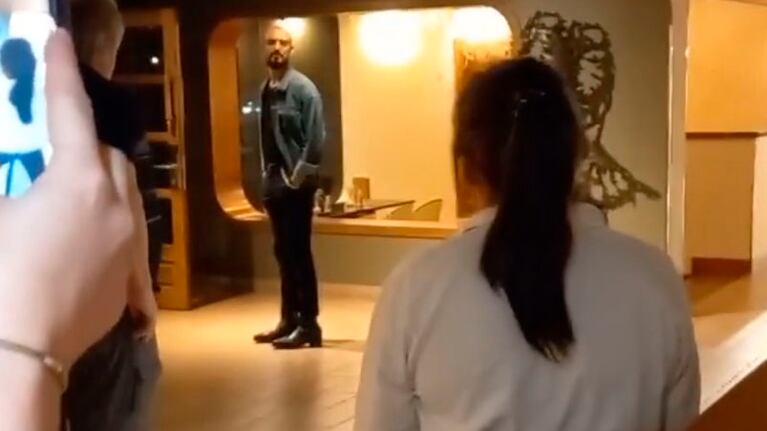 Agostina no ocultó su emoción luego de cantarle a su ídolo musical.
