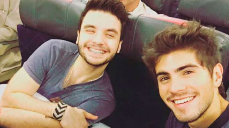 Agustin y Fer, dos amigos con bandas distintas.