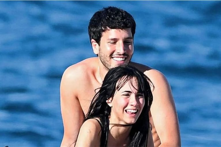 Aitana y Sebastián Yatra, íntimos en el mar: las primeras fotos del romance