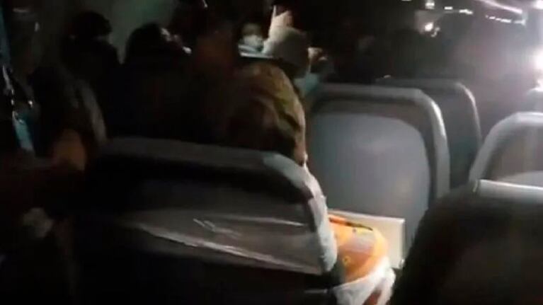 Al arribar en Miami, el joven de 22 años fue arrestado por la Policía.