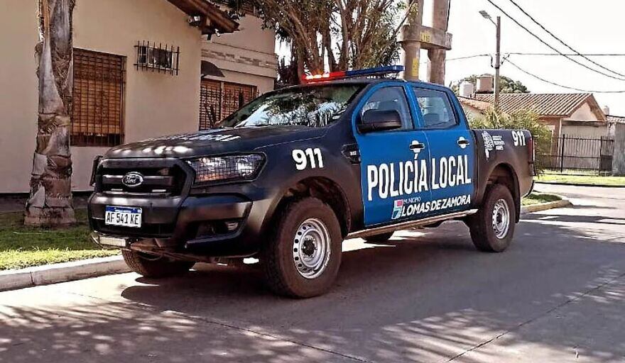 Al hombre le desvalijaron la casa y le mataron el perro.
