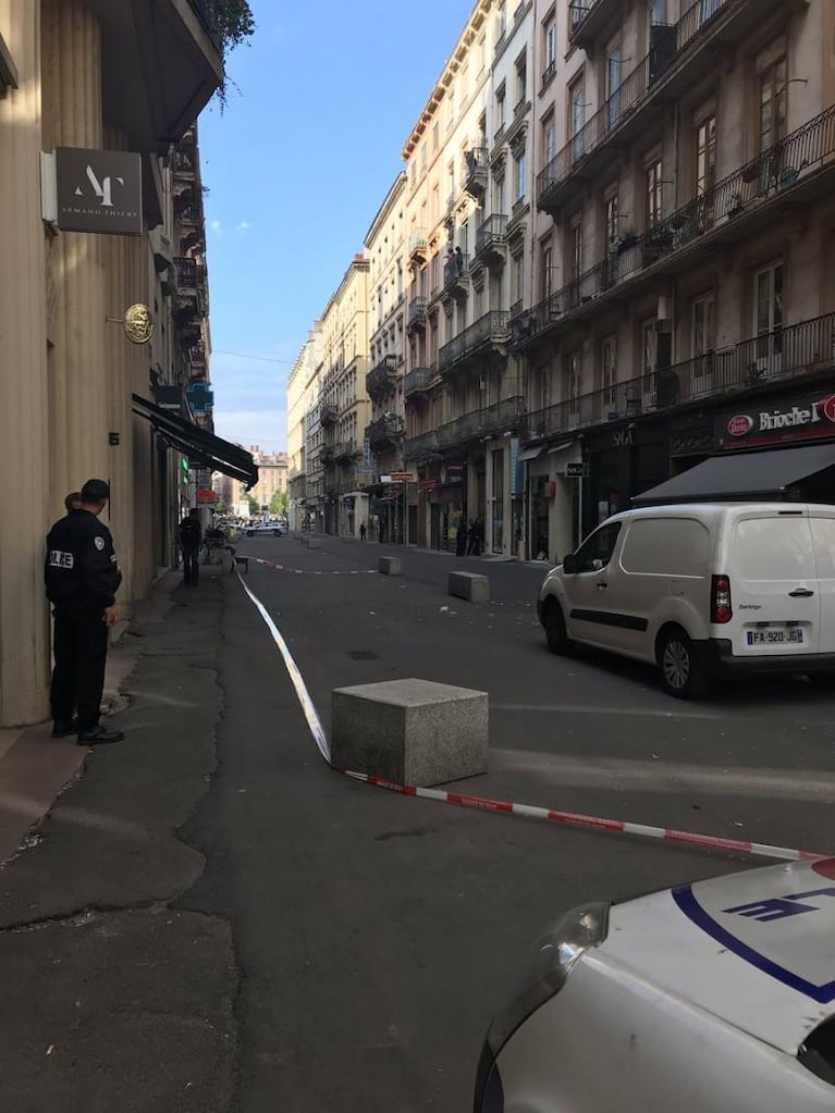 Al menos 13 heridos por la explosión de una bomba en el centro de Lyon