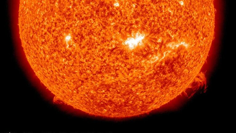 Al menos cinco llamaradas del Sol hacia la Tierra se pudieron observar en los últimos dos días.