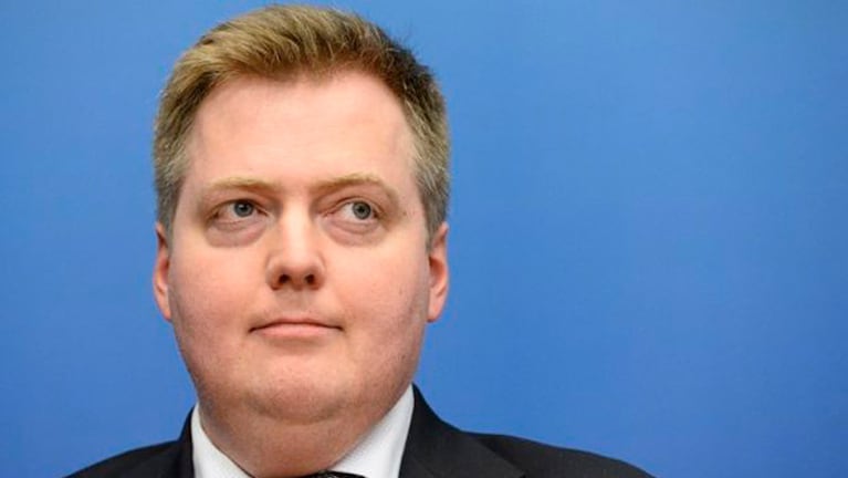 Al primer ministro de Islandia no le gustó que le preguntaran de su empresa.