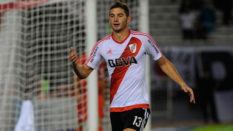 Alario hizo estallar al Monumental. Foto: Clarín