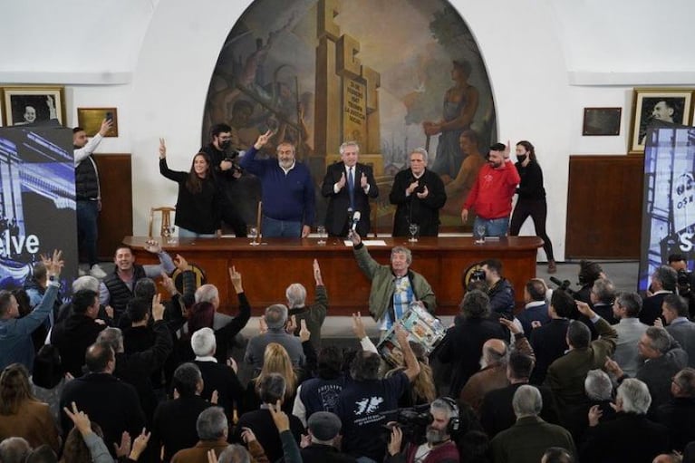 Alberto Fernández cruzó a Cristina Kirchner: "El poder no pasa por la lapicera"