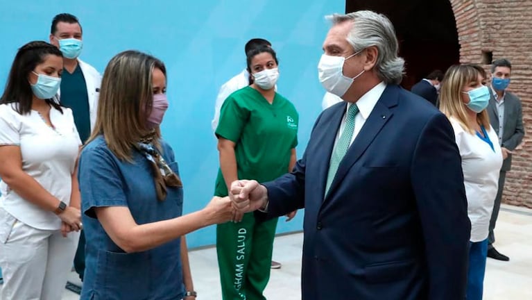 Alberto Fernández invitó a personal de salud al acto en Casa Rosada. Foto: Presidencia de la Nación.
