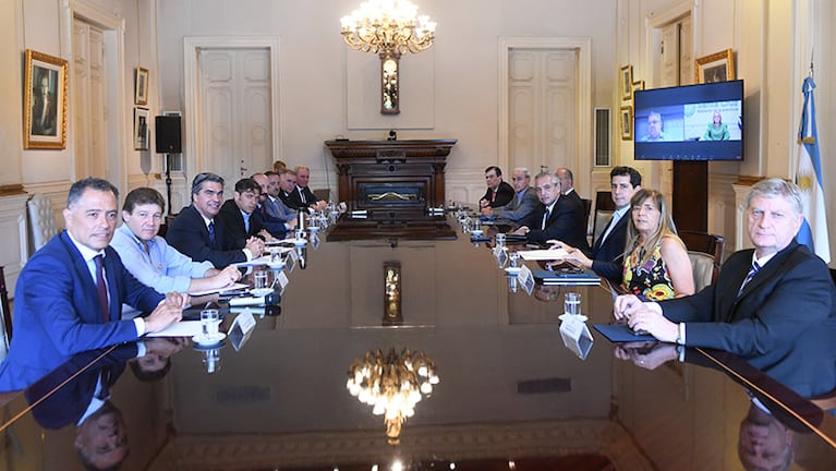 Alberto Fernández se reunió con gobernadores afines.
