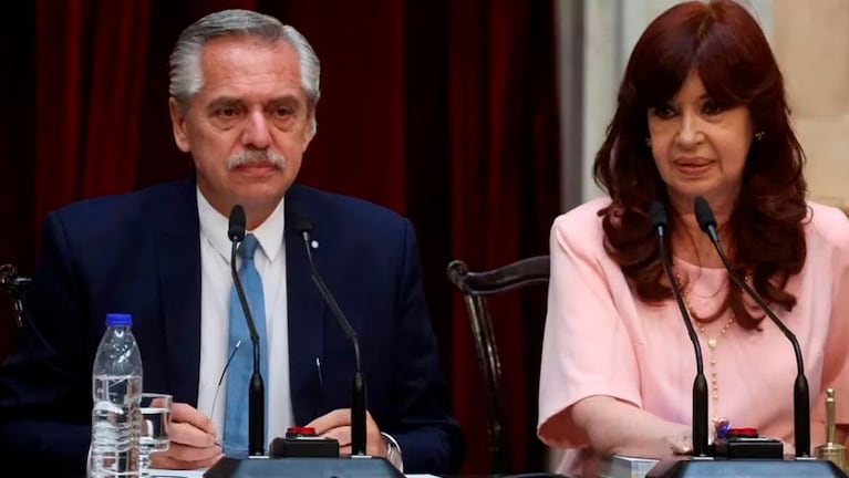 Alberto Fernández y Cristina Kirchner ante la Asamblea Legislativa.